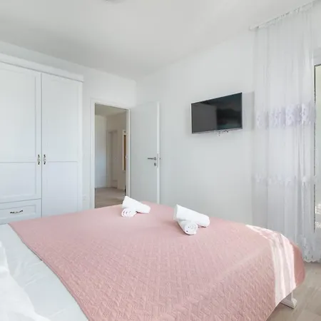 Second Ivana Apartment Makarska