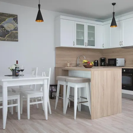 Second Ivana Apartman Makarska