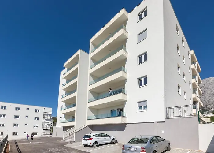 Second Ivana Makarská