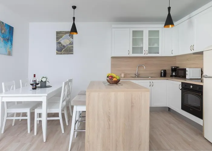 Second Ivana * Makarska