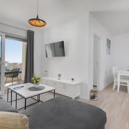 Apartamento Second Ivana